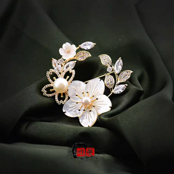 Broche Fantaisie Perl